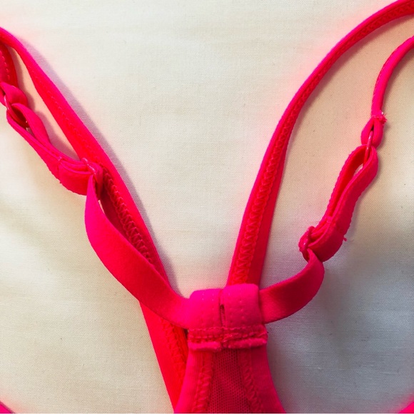 LORNA JANE Small Funky Pink Sports Bra Crop Top - Cross-over Straps - Picture 6 of 16